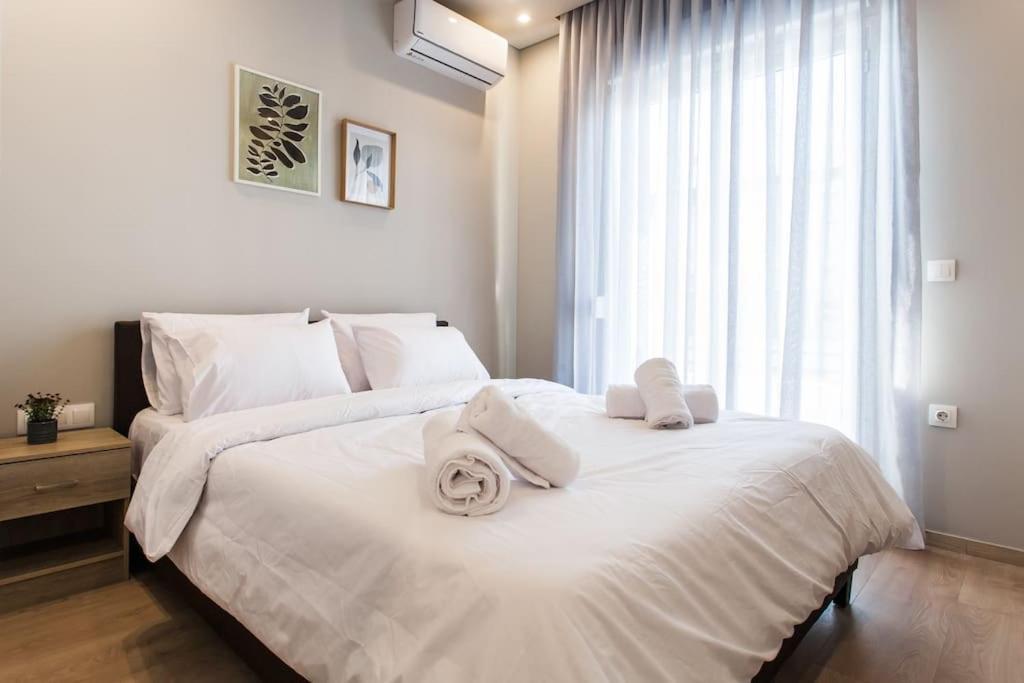 Piraeus Deluxe 2Bdr Apt - Near Metro And Port Eksteriør bilde