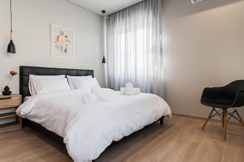 Piraeus Deluxe 2Bdr Apt - Near Metro And Port Eksteriør bilde